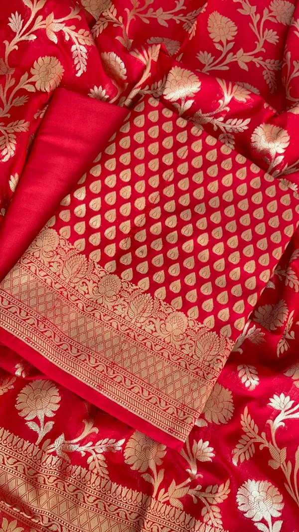 Red_Katan_Upada_Silk_Floral_Zari_Booti_Banarasi_Suit_with_Alfi_Zari_Jaal_Dupatta__1250DAN_KU3