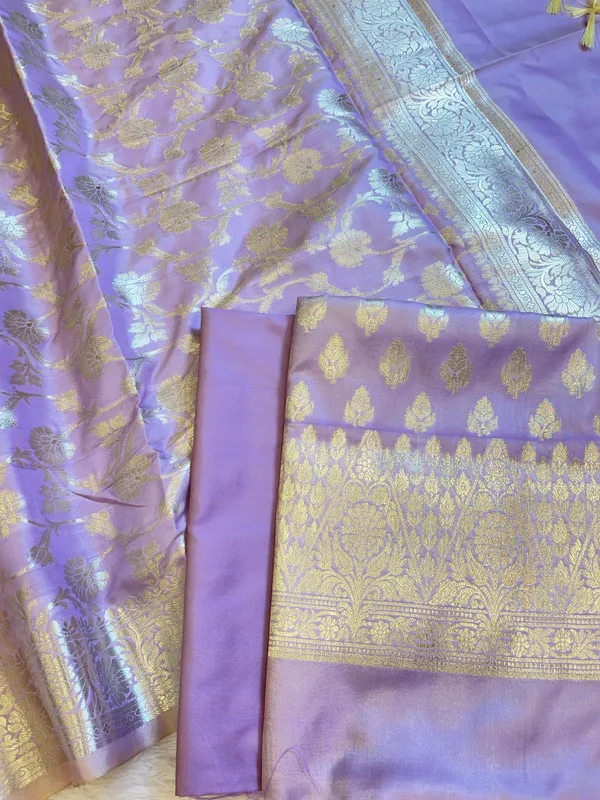 Light_Purple_Semi_Silk_Floral_Zari_Booti_Banarasi_3_pcs_Suit_Set_900AJ_SK33