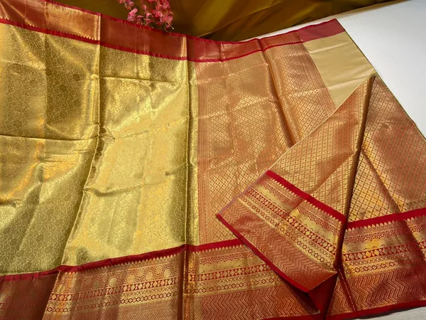 Light_Gold_Semi_Kanchi_Silk_Contrast_Red_Border_Banarasi_Saree_MS_SK19
