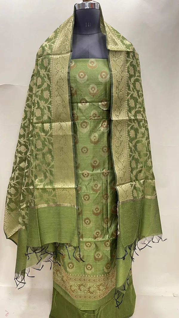 Humairah_Green_Cotton_Floral_Zari_Resham_Mina_Boota_3_pcs_Suit_set_with_Plain_Bottom_and_Floral_Zari_Jaal_Green_Dupatta