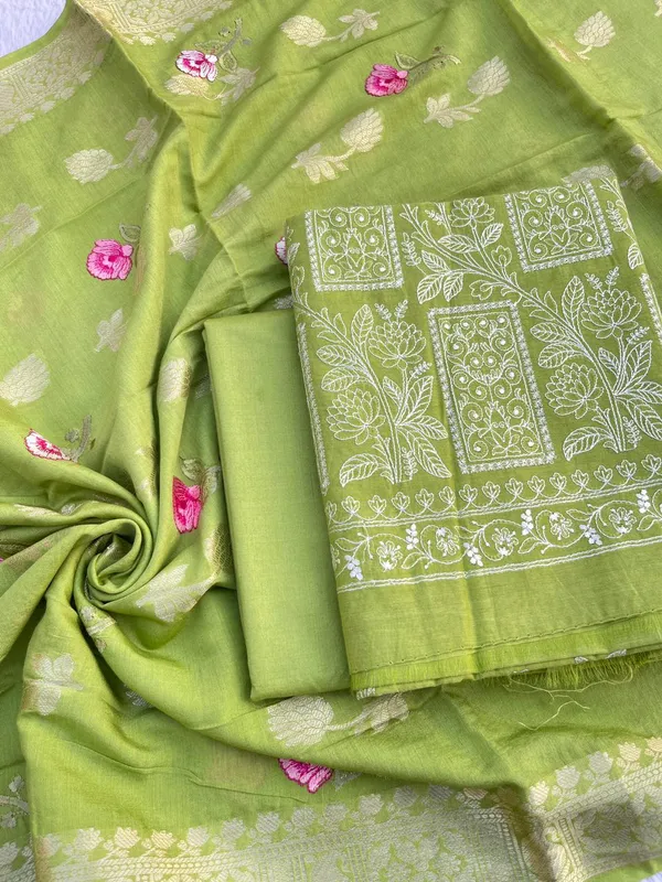 Light_Green_Pure_Banarasi_Mercerised_Suit_with_Zari_Booti_Weaving_&_Embroidery_Dupatta_1250SKL_ME6