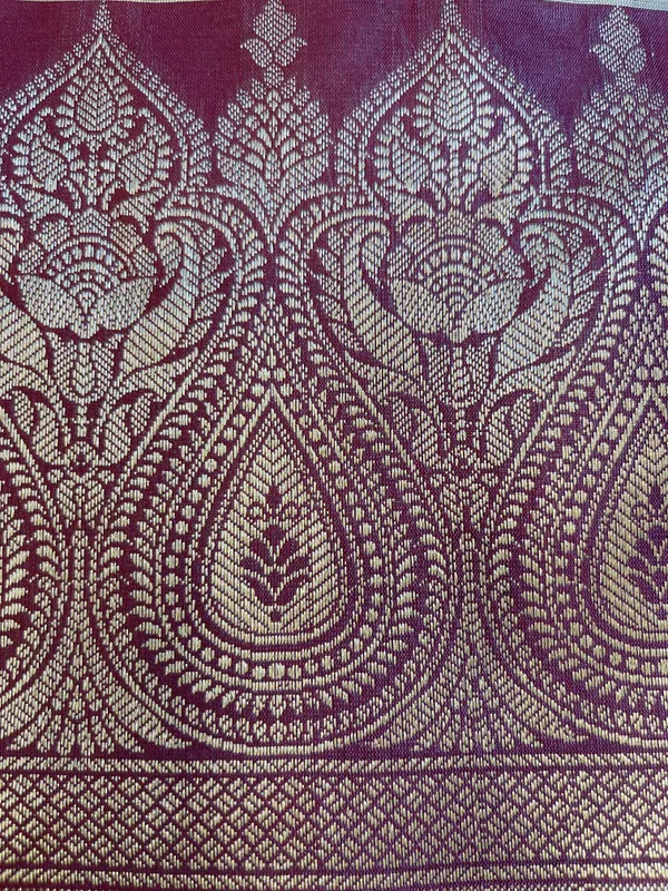 Beige_Art_Silk_Floral_Zari_Booti_Contrast_Banarasi_Suit_with_Maroon_Dupatta_625AJ_TPT59