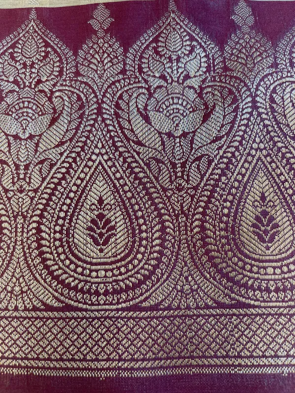 Beige_Art_Silk_Floral_Zari_Booti_Contrast_Banarasi_Suit_with_Maroon_Dupatta_625AJ_TPT59