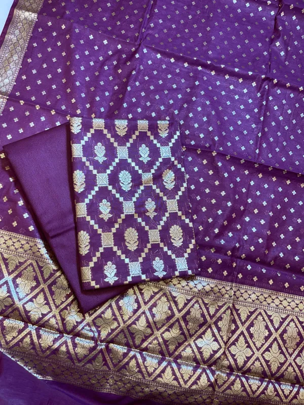 Purple_Mescrize_Cotton_Geometrical_Banarasi_3_pcs_Suit_Set_1100SKL_MS4