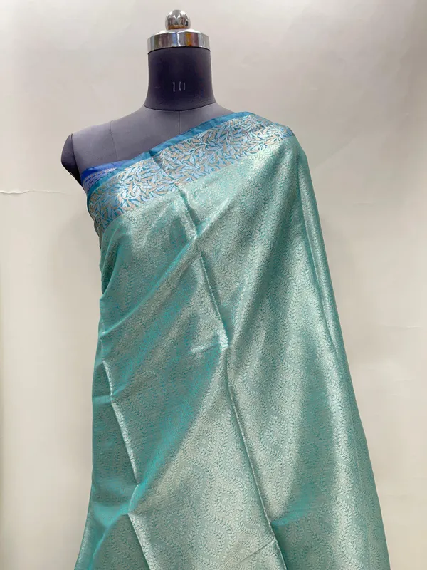 Humairah_Presents_Sea_Green_Art_Silk_Floral_Lehariya_Sliver_Jaal_with_Contrast_Blue_Pallu_and_Blue_Copper_Silver_Jaal_Zari_Border_with_Blue_Blouse