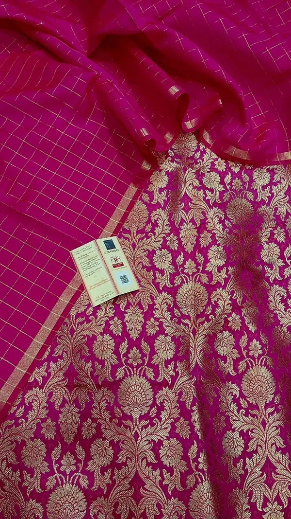 Magenta_Katan_Silk_Brocade_Kimkhab_Banarasi_Suit_850SKL_KB4