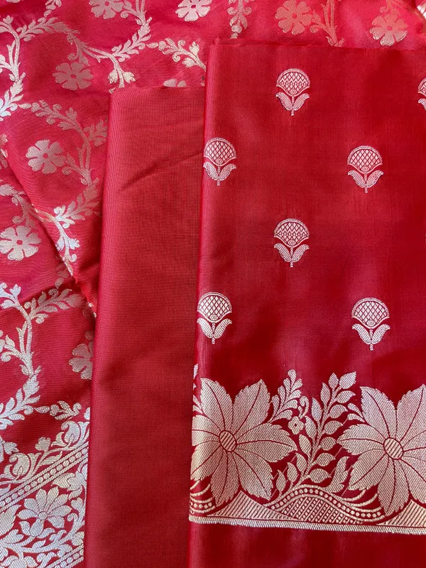 Red_Semi_Silk_Floral_Zari_Booti_Banarasi_3_pcs_Suit_Set_with_Zari_Jaal_Dupatta_900AJ_SK27