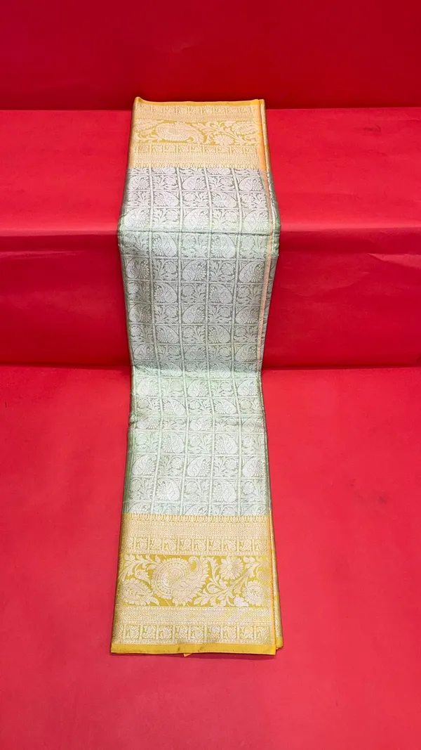 Green_Kanjeevaram_Banarasi_Sarees_For_Women_GEMA31