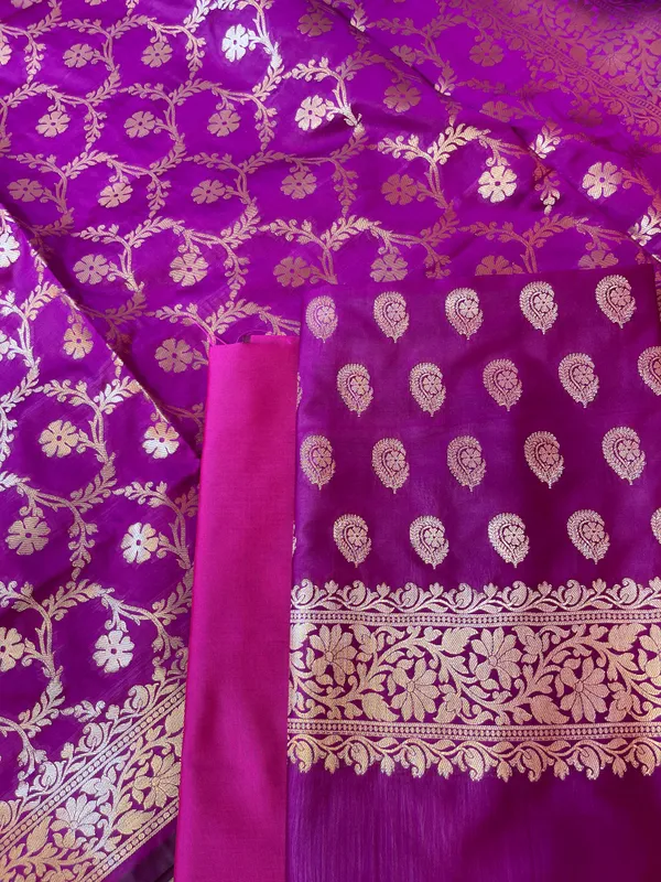 Magenta_Semi_Silk_Floral_Zari_Booti_Banarasi_3_pcs_Suit_Set_900AJ_SK23
