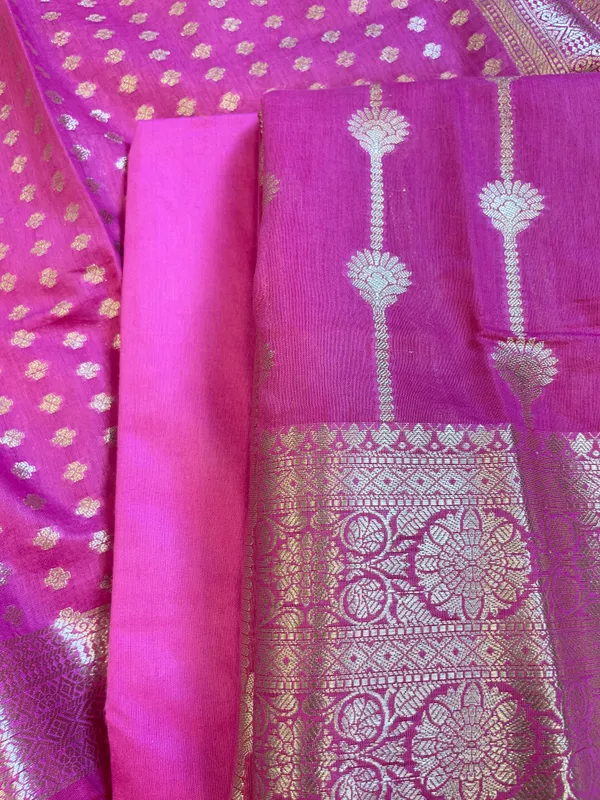 Magenta_Mercerise_Cotton_Floral_Stripe_Zari_with_Chunri_Booti_Dupatta_Banarasi_Suit_Set