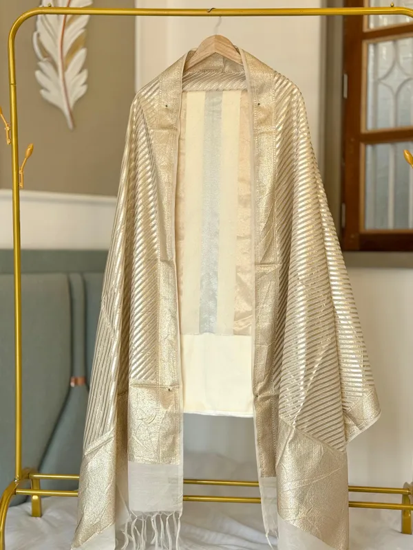 White_Mal_Chanderi_Sona_Roopa_Stripe_Banarasi_Suit_With_Lorex_Zari_Jaal_Dupatta_140Pnj_Mcs5