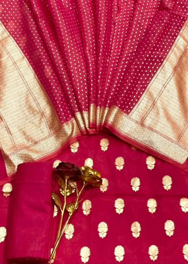 Dark_Magenta_Pure_Mercerised_Banarasi_Suit_with_Lorex_Weaving_&_Floral_Booti_Dupatta_1100SKL_MSL3