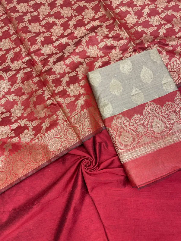 Beige_Cotton_Banarasi_3_pcs_Suit_Set_with_Contrast_Red_Dupatta_IM_CS15