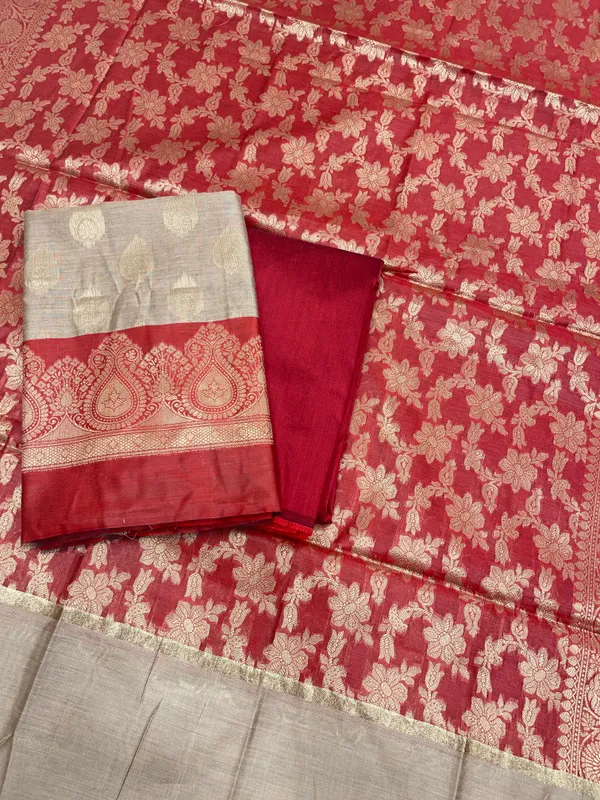 Beige_Cotton_Banarasi_3_pcs_Suit_Set_with_Contrast_Red_Dupatta_IM_CS15