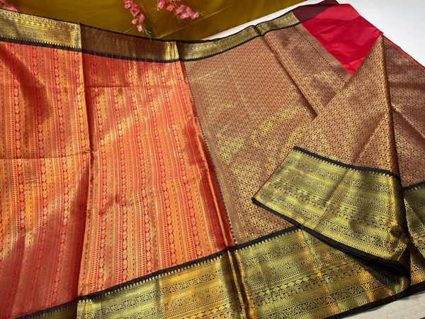 Red_Semi_Kanchi_Silk_Stripe_Zari_Contrast_Black_Border_Banarasi_Saree_MS_SK44