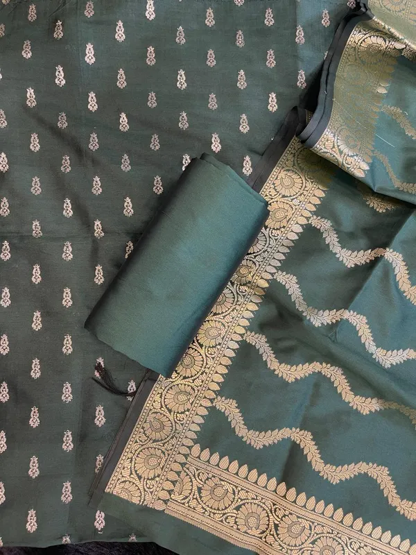 Dark_Green_Katan_Silk_Floral_Zari_Booti_with_Zig-Zag_Dupatta_Banarasi_Suit__700SKL_KSA52
