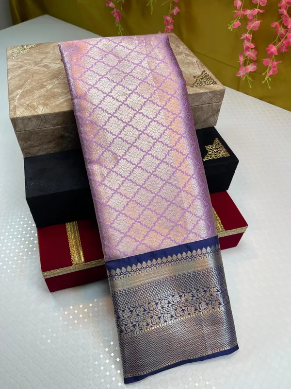Lavender_Semi_Kanchi_Silk_Brocade_Contrast_Indigo_Blue_Zari_Border_Banarasi_Saree_MS_SK16