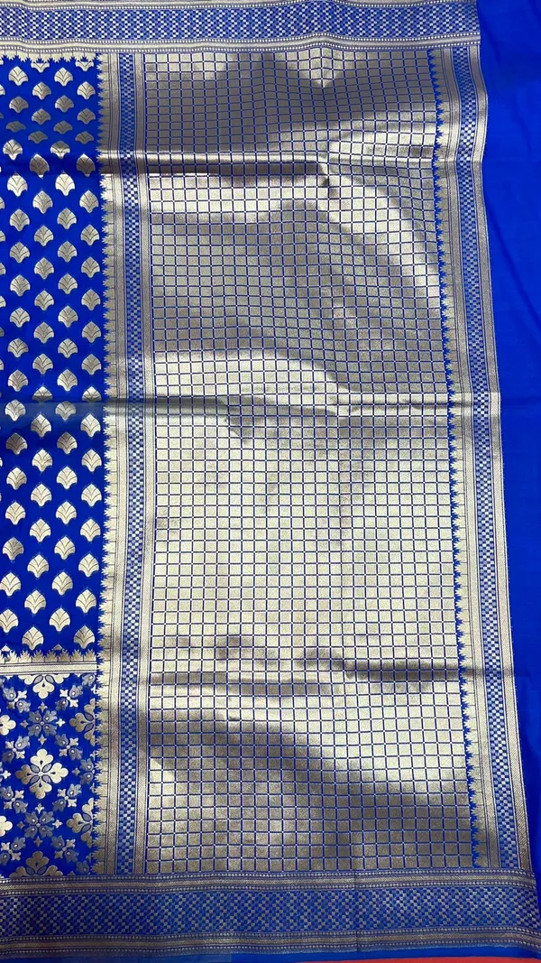 Humairah_Presents_Blue_Satin_Silk_Zari_Floral_Booti_Saree_With_Blouse_Piece_GEJA17