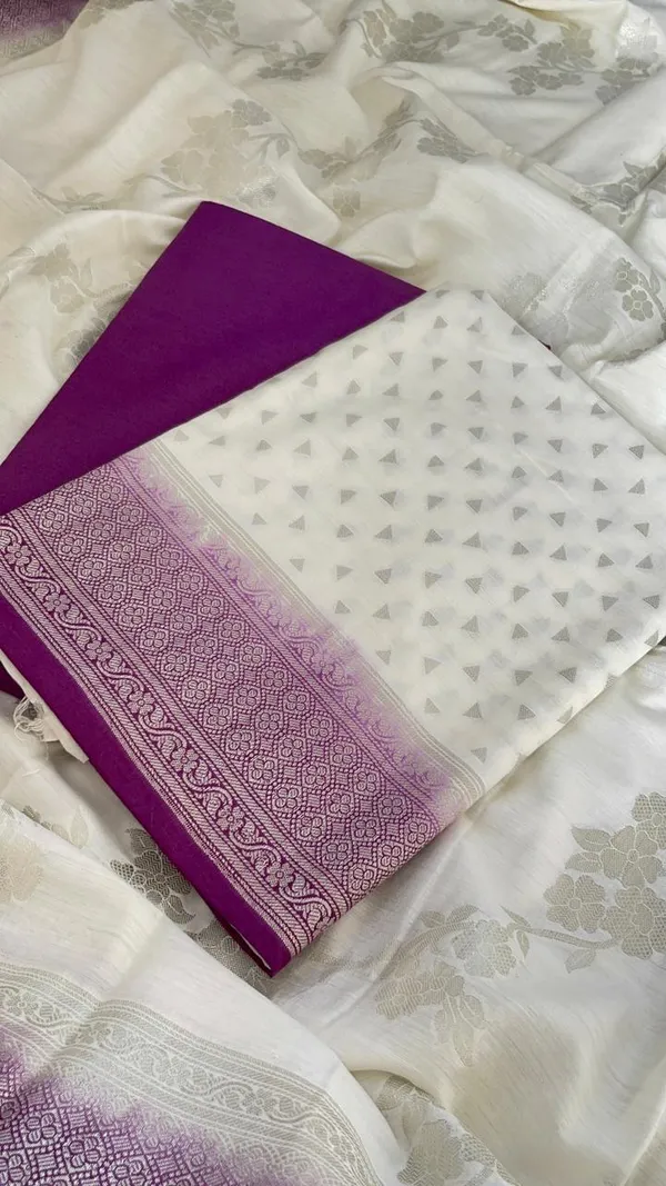 Off_white_Pashmina_Silk_Chunri_Zari_Booti_Banarasi_Suit_with_Contrast_Purple_Floral_Jaal_Dupatta_1250DAN_PMC6
