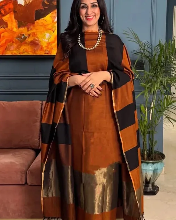 Orange_Cotton_Stripe_Zari_Patta_Banarasi_Suit_650SKL_CS21
