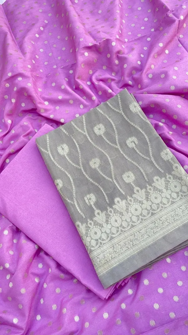 Grey_Chiffon_Georgette_Banarasi_Suit_with_Contrast_Border_Zari_Booti_Lavander_Dupatta_1250DAN_CF4