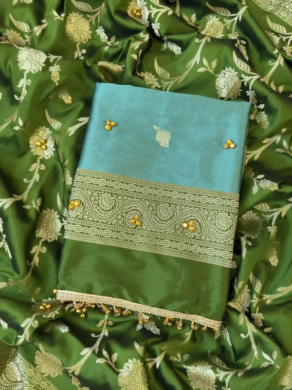 Aqua_Green_Silk_Zari_Booti_With_Ghungroo_And_Lace_Work_Banarasi_Suit_220PNJ_SG3
