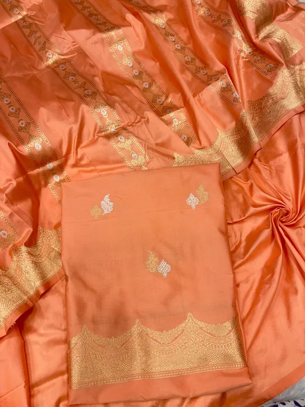 Pure_Handloom_Peach_Katan_Silk_Silver_Zari_Booti_Kadhwa_Banarasi_3_pcs_Suit_Set_14000PR_KS2