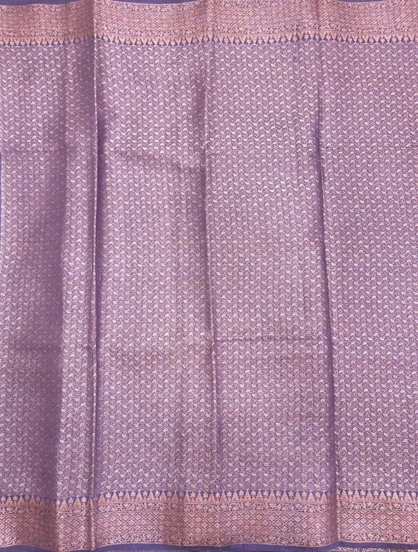 Humairah_Pure_Handloom_Black_Munga_Silk_Floral_Copper_Zari_Booti_with_Banarasi_Floral_Pallu_Zari_Border_and_Black_Blouse