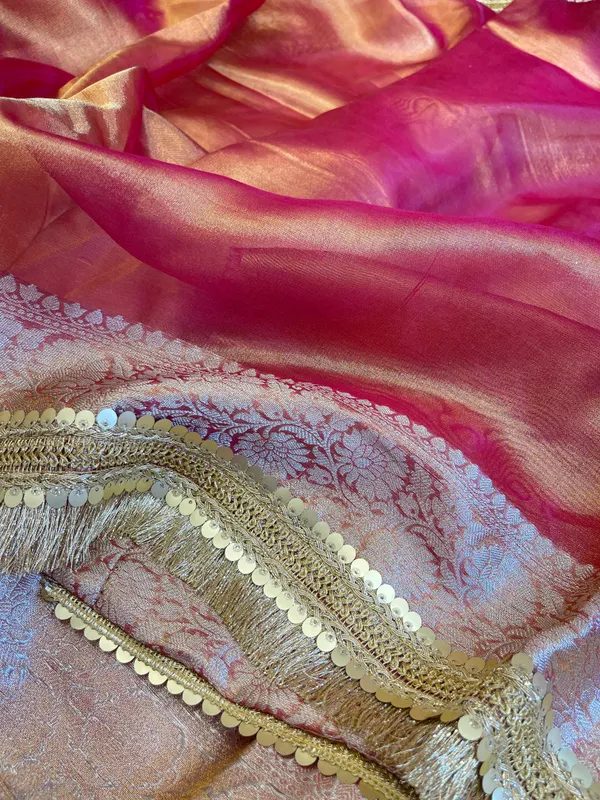 Light_Gold_Tissue_Silk_Contrast_Pink_Pallu_Banarasi_Saree_with_Lace_work_Border_BFS_TL4