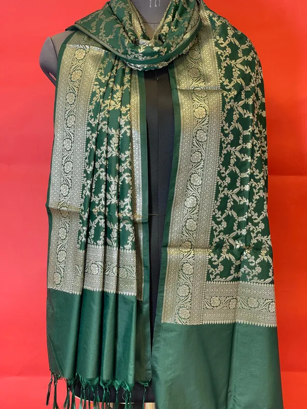 Dark_Green_Katan_Silk_Floral_Zari_Jaal_Banarasi_Dupatta_400SKL_DP7