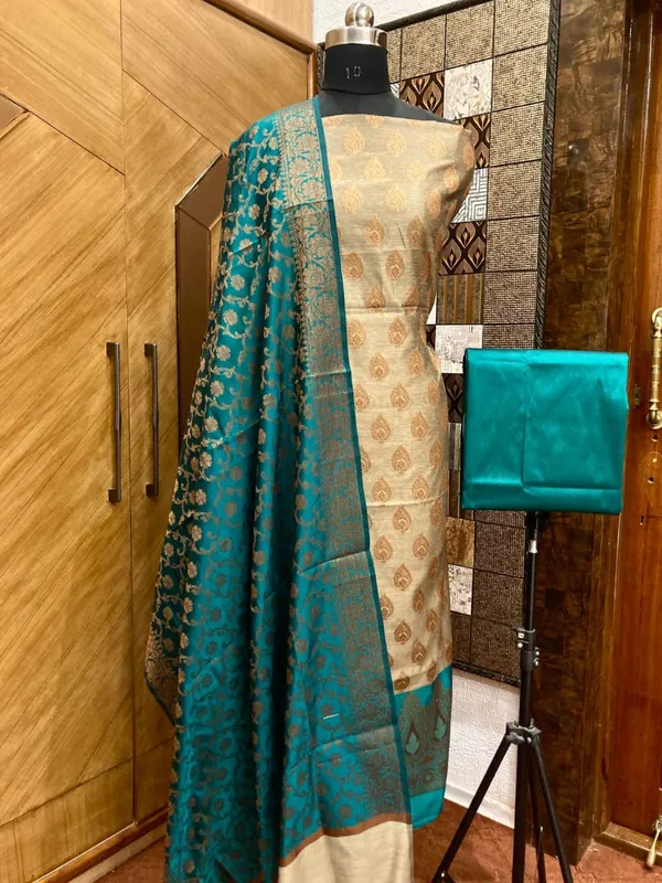 Tussar_Cotton_weave_Zari_Booti_Contrast_Seagreen_Border_Banarasi_Suit_600SKL_CT3