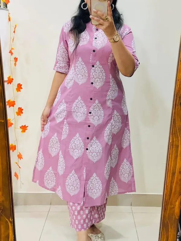 Pink_Printed_Kurta_Palazzo_Set_Set_With_Palazzo