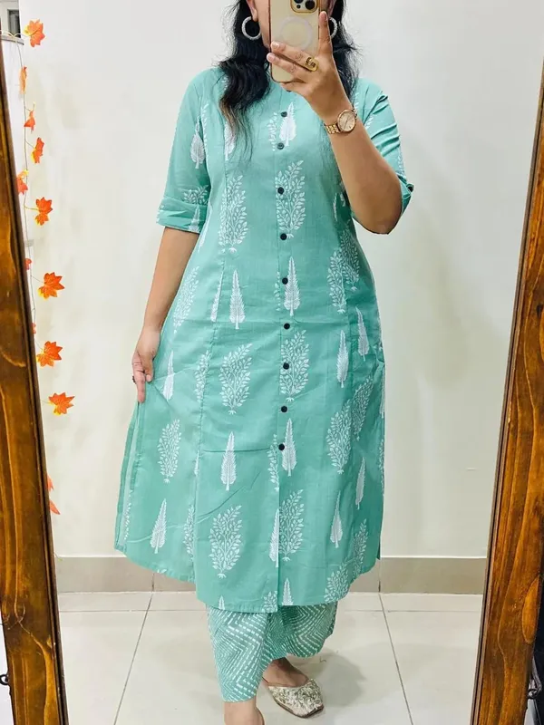 Turquoise_Blue_Printed_Cotton_Kurta_Palazzo_Set_Set_With_White_Leaf_Motifs