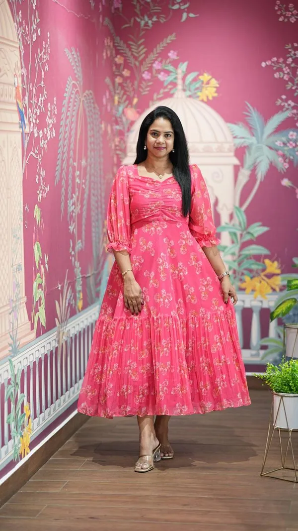 PEACH_Floral_Print_Gathered_Midi_Dress_With_Puff_Sleeves