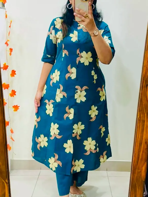 BLUE_Printed_Kurta_Palazzo_Set_Set_With_Matching_Trousers