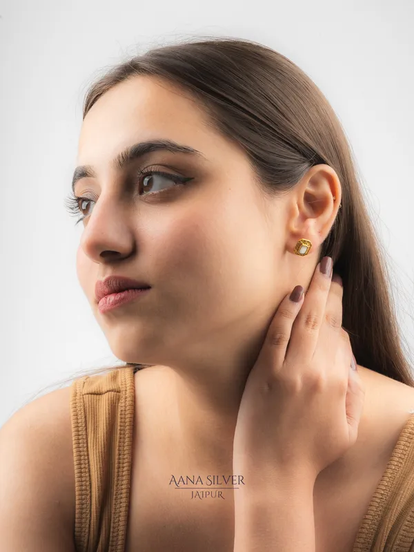 Swarna_Mother_Of_Pearls_Kundan_Earrings