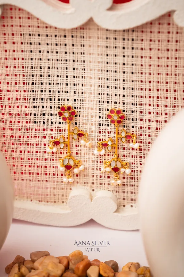 Swarna_Leaves_Flower_Kundan_Earrings