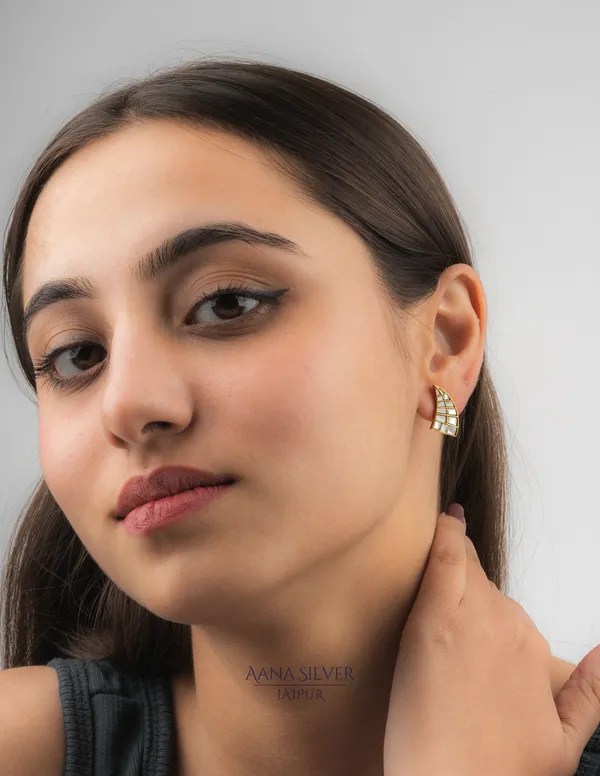 Swarna_Statement_Kundan_Earrings