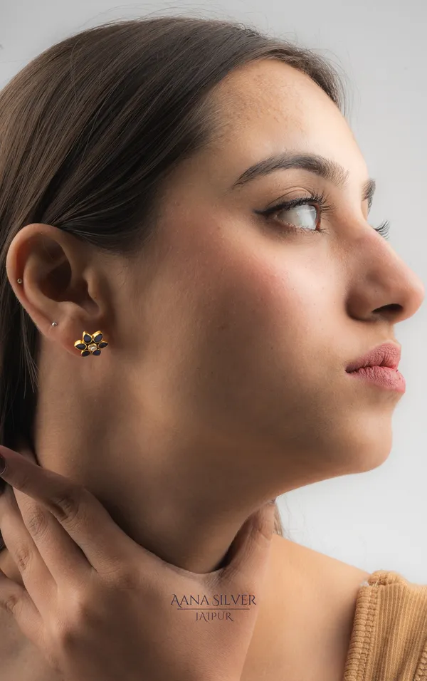 Swarna_Versatile_Flower_Kundan_Earrings
