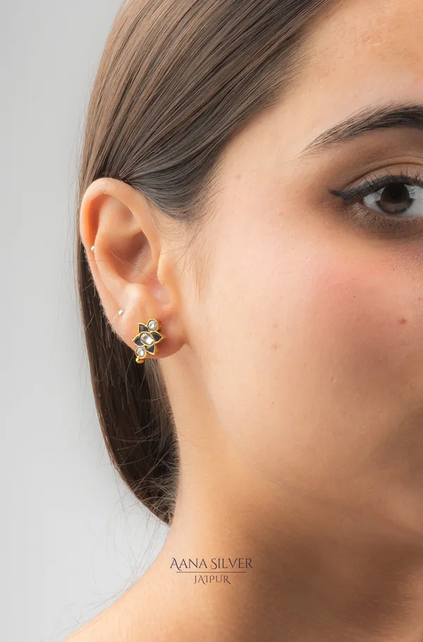 Swarna_Versatile_Detailed_Kundan_Earrings