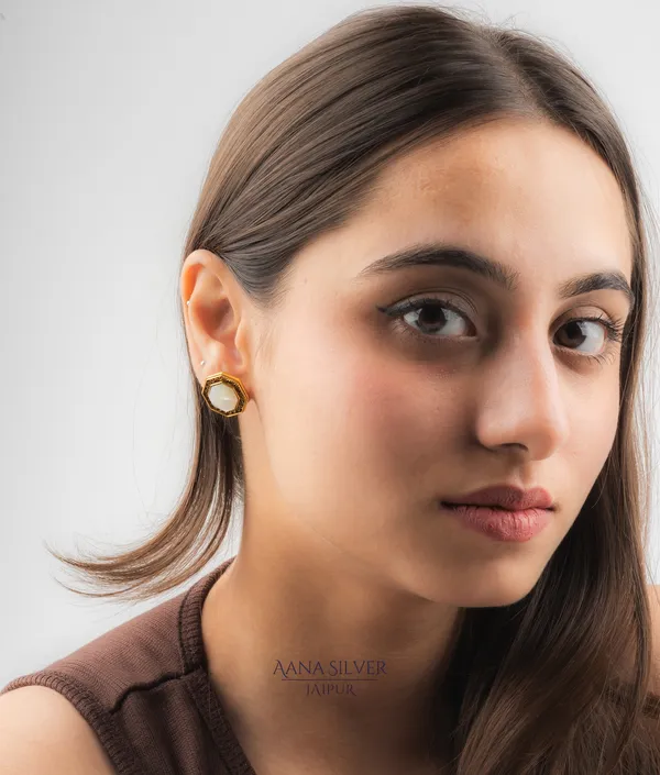 Swarna_Intricate_Hexagon_Kundan_Earrings
