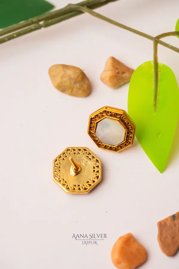 Swarna_Intricate_Hexagon_Kundan_Earrings