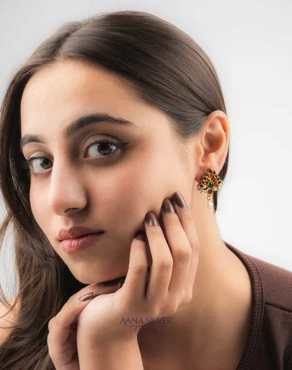 Swarna_Multistone_Statement_Kundan_Earrings
