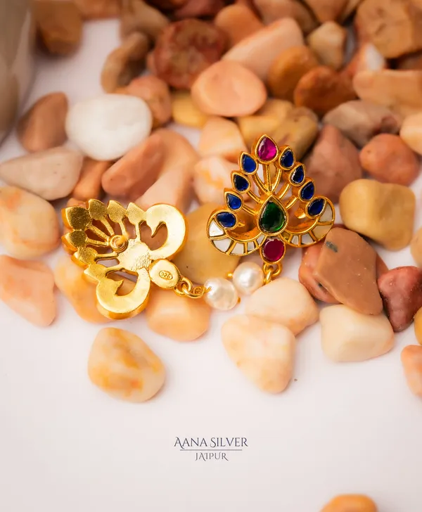 Swarna_Multistone_Statement_Kundan_Earrings