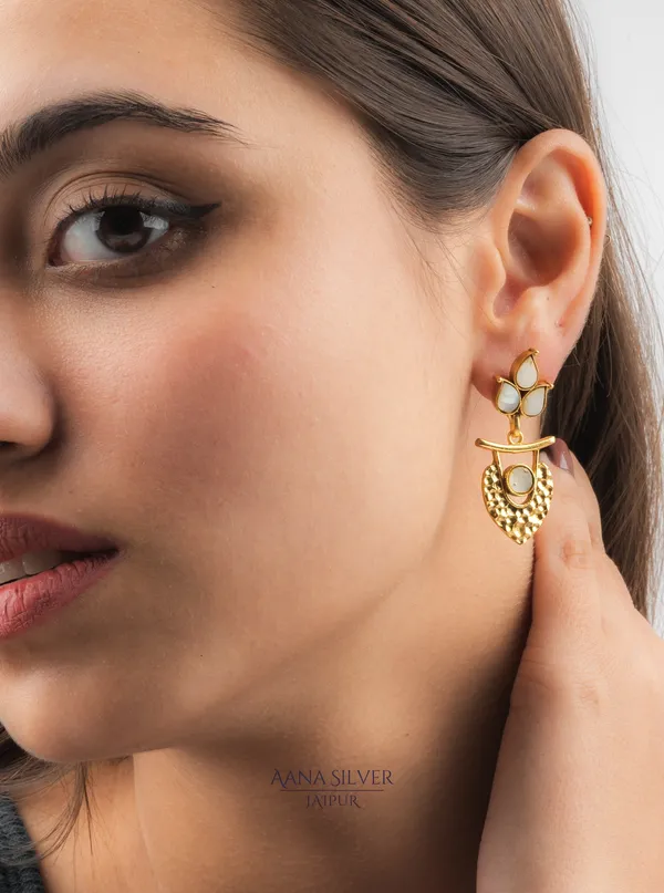 Swarna_Hammered_Kundan_Earrings