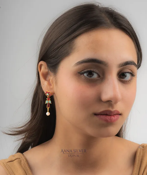 Swarna_Unique_Kundan_Earrings
