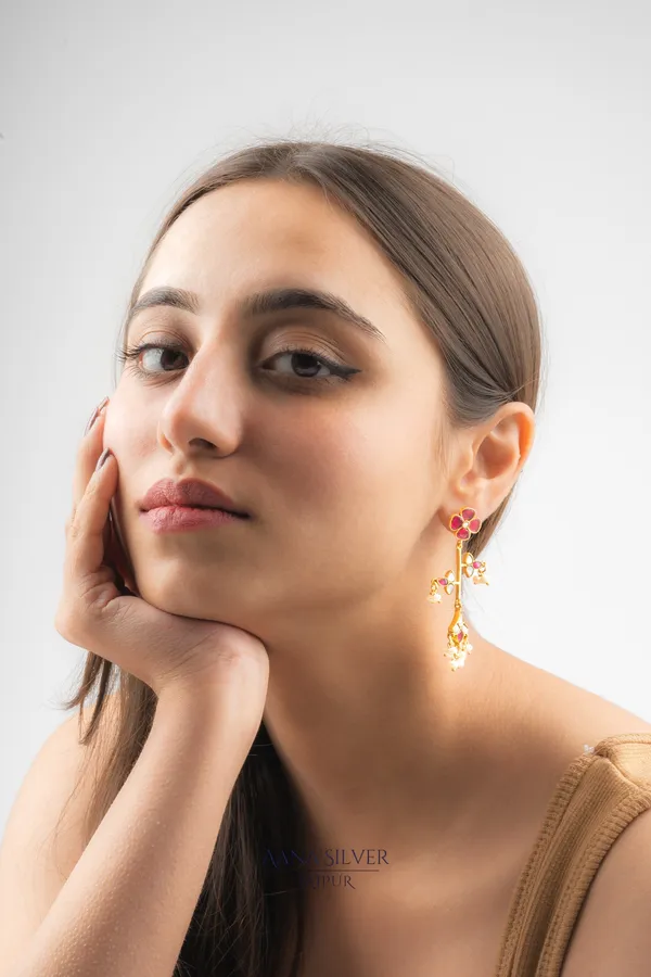 Swarna_Intricate_Leaves_Kundan_Earrings
