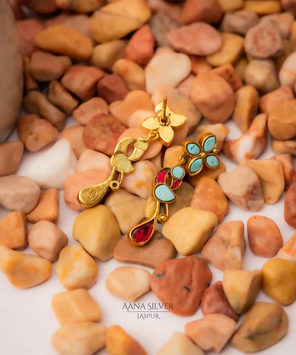 Swarna_Unique_Peacock_Kundan_Earrings
