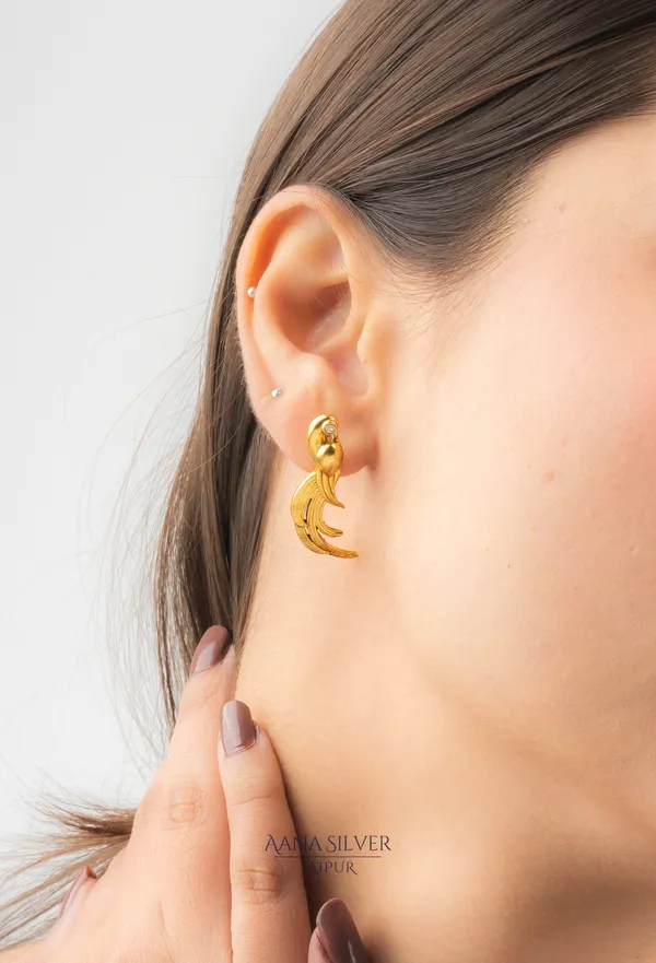Swarna_Minimalistic_Versatile_Kundan_Earrings