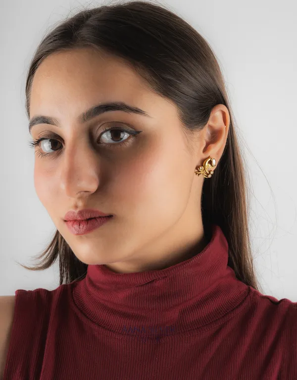 Swarna_Statement_Unique_Kundan_Earrings